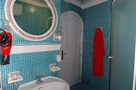 Sleeps 2 Pool Air Con Villa