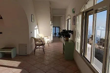 Villa Sleeps 2 Pool Air Con *